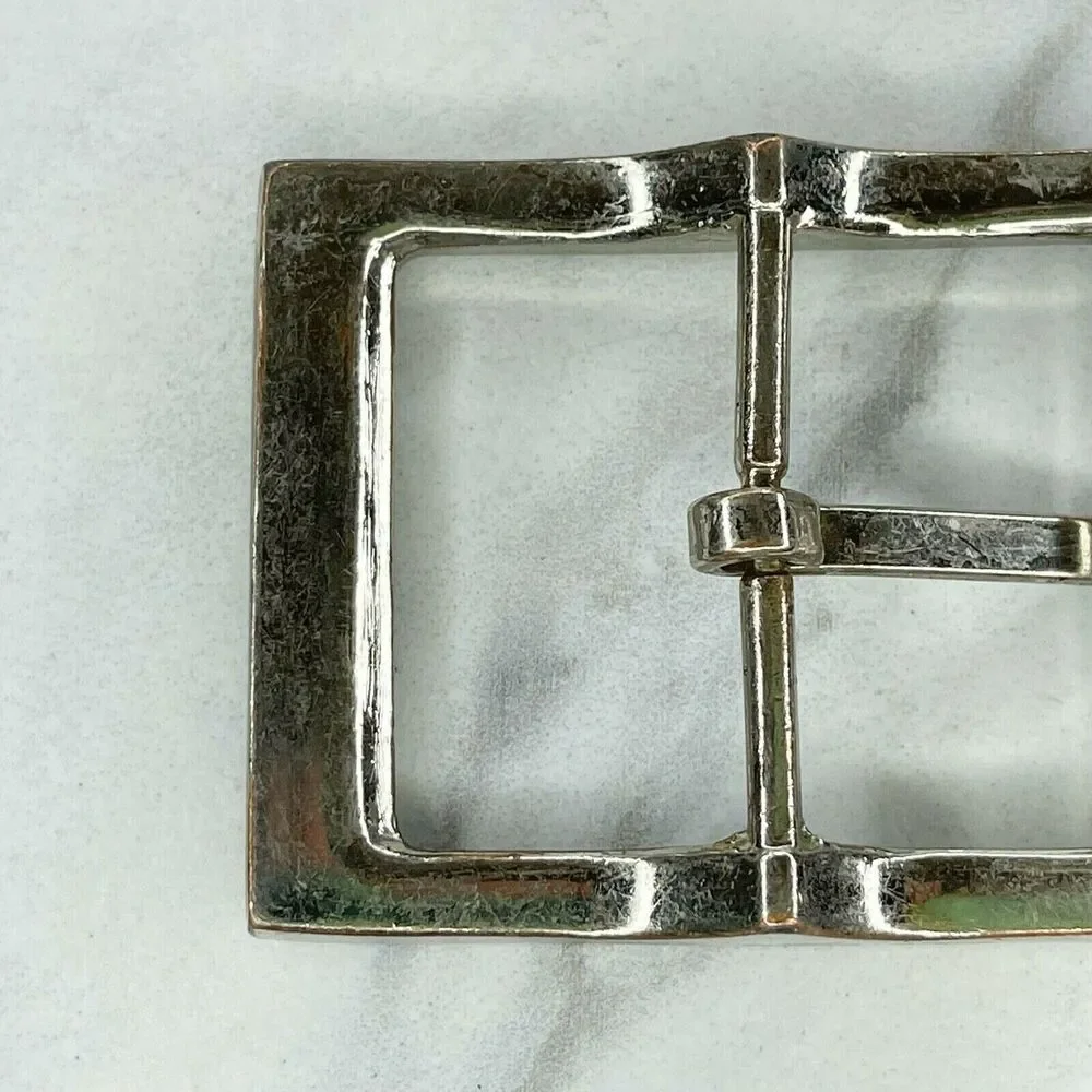 Unbranded silver tone